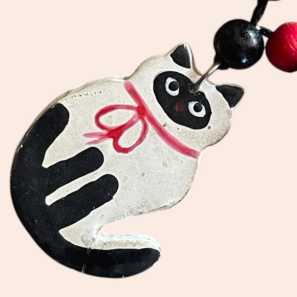 Folk Art Cat Necklace Handpainted Wood Eccentric Eclectic - Picture 6 of 9